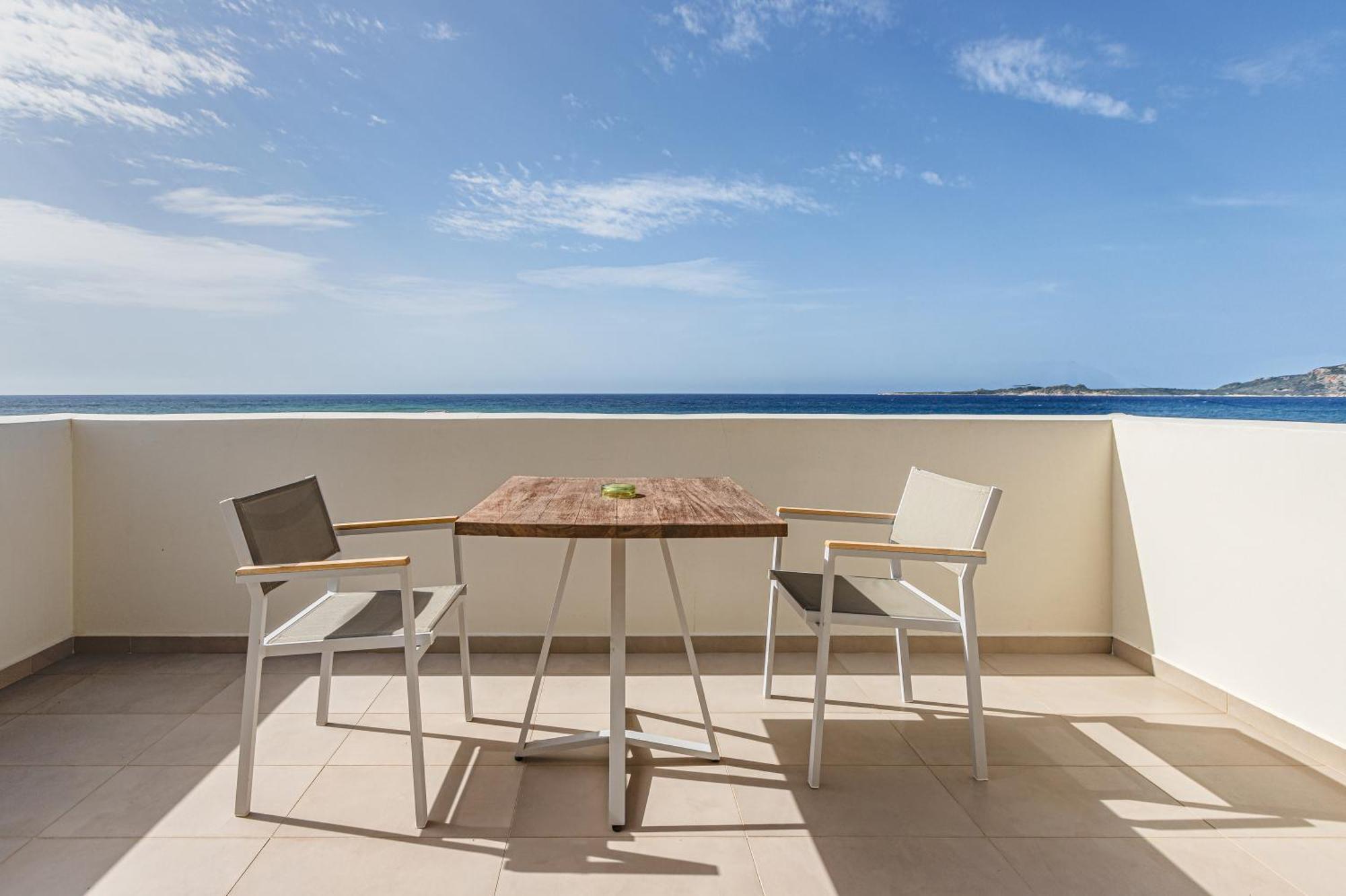 Callisto Seaside Homes & Suites Маратополис Экстерьер фото