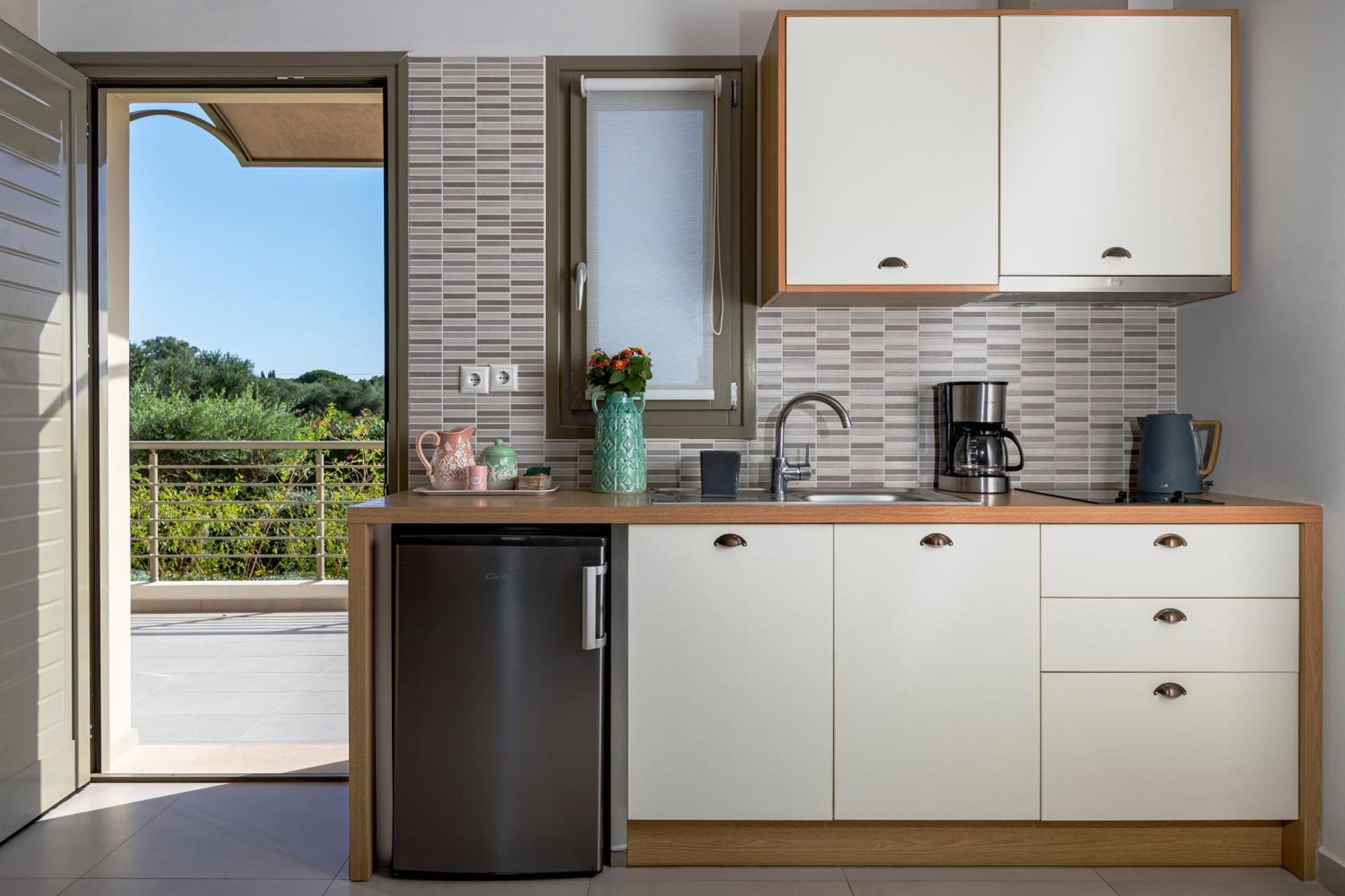 Callisto Seaside Homes & Suites Маратополис Экстерьер фото