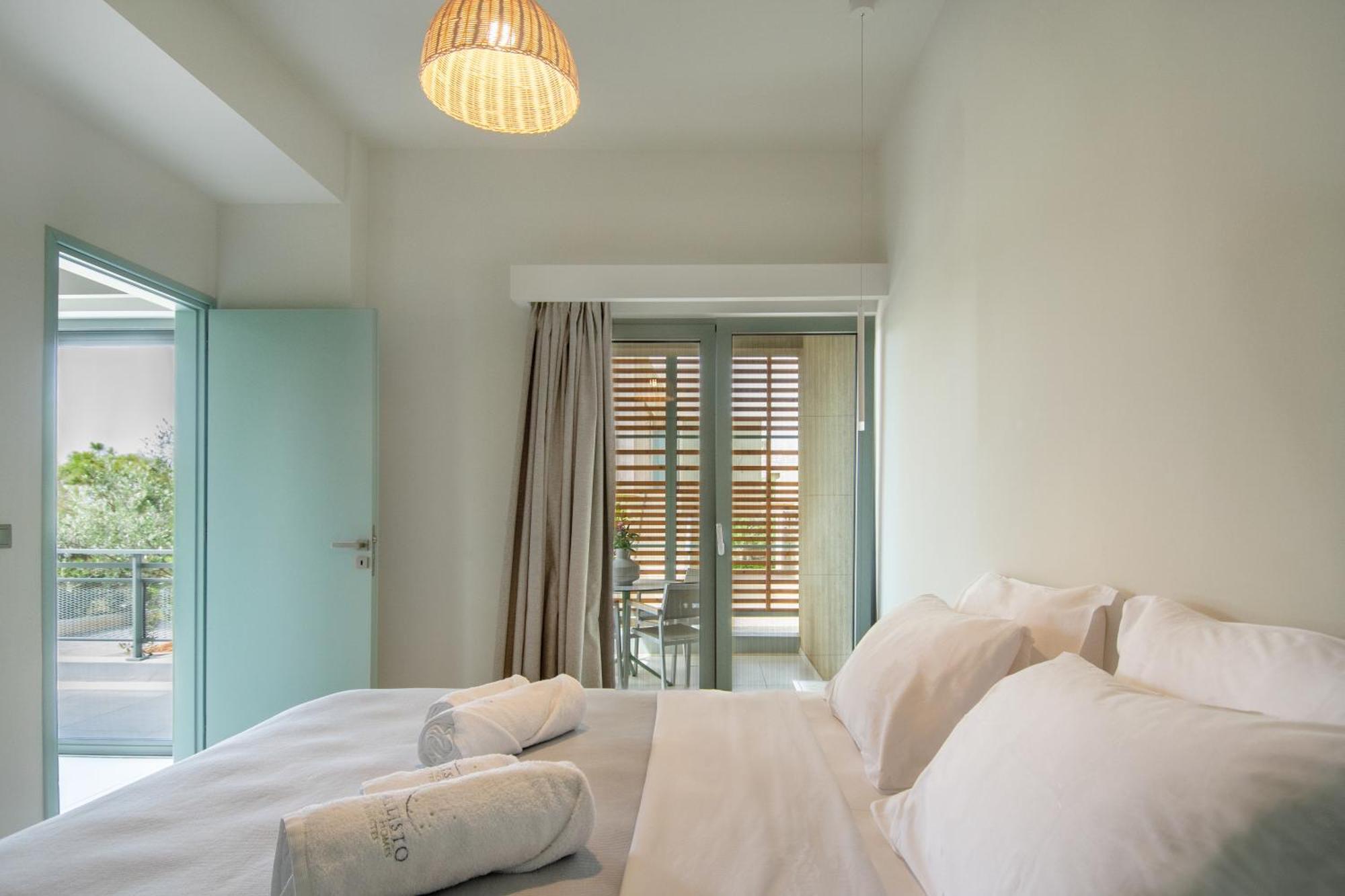 Callisto Seaside Homes & Suites Маратополис Экстерьер фото