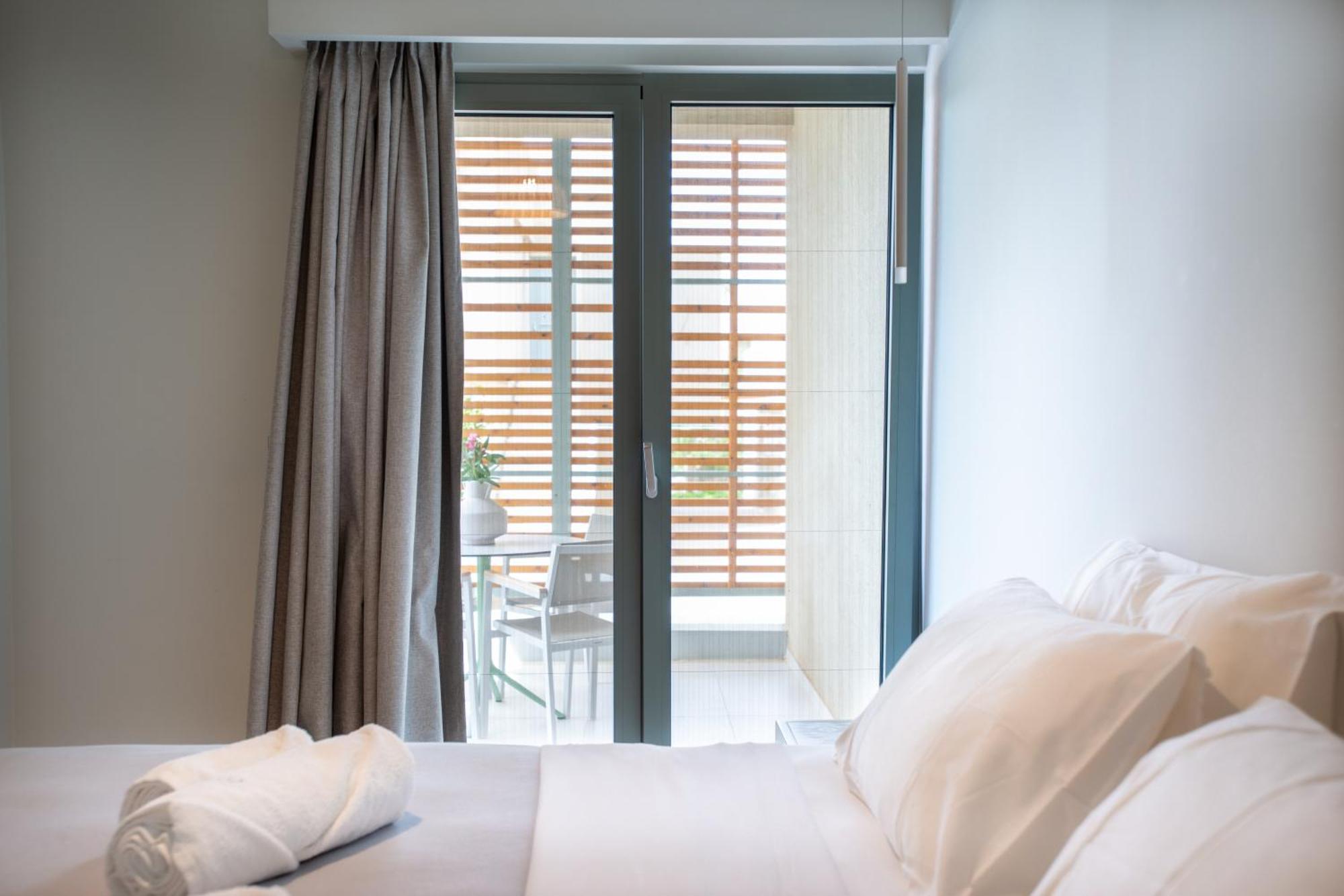 Callisto Seaside Homes & Suites Маратополис Экстерьер фото
